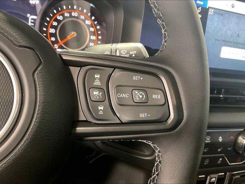 New 2025 Jeep Gladiator Sport image 14