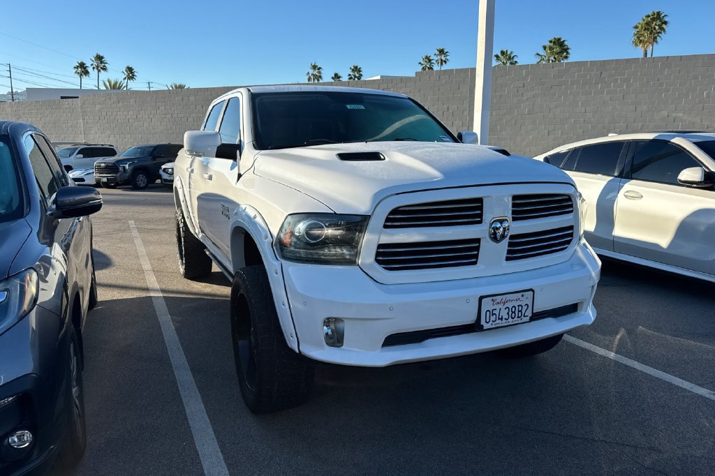Used 2016 RAM 1500 Sport RWD image 2