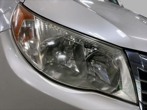 Used 2010 Subaru Forester 2.5X Limited AWD/4WD image 27