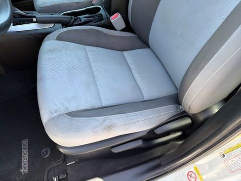 Used 2019 Toyota Corolla LE FWD image 20