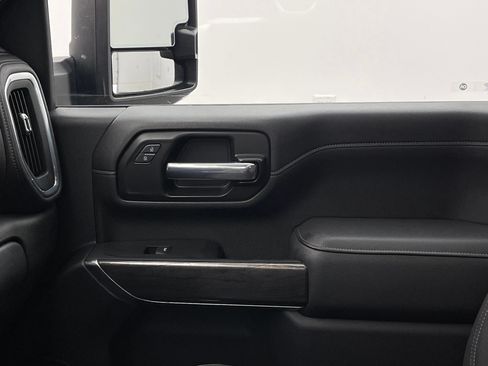 Used 2022 Chevrolet Silverado 3500 LTZ w/ LTZ Convenience Package AWD/4WD image 43