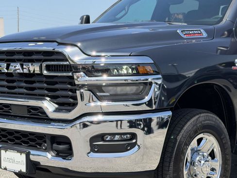 Used 2025 RAM 2500 Tradesman AWD/4WD image 8