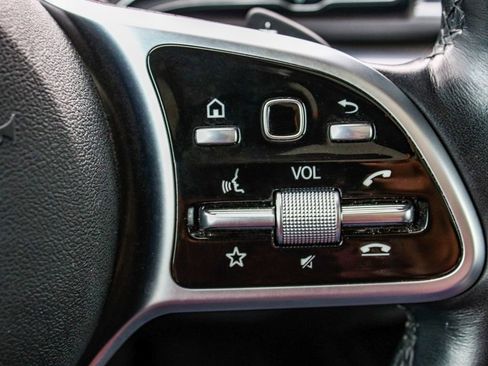 Used 2022 Mercedes-Benz GLS 450 4MATIC image 31