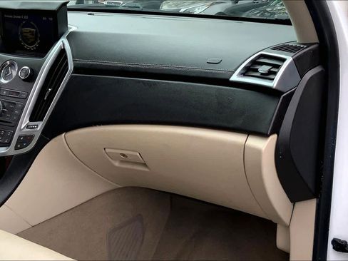 Used 2012 Cadillac SRX Premium image 18
