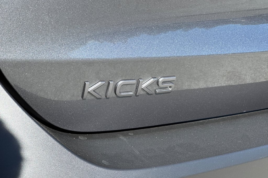 Used 2026 Nissan Kicks SV FWD image 26