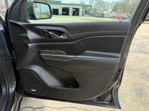 Used 2020 GMC Acadia SLT AWD/4WD image 21