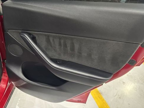 Used 2022 Tesla Model Y Performance image 29