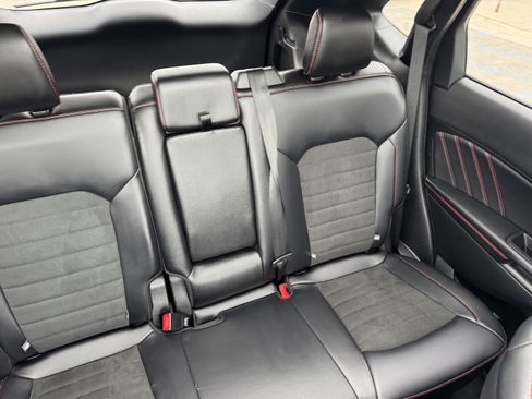 Certified 2024 Ford Edge ST-Line AWD/4WD image 14
