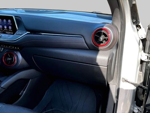 Used 2020 Chevrolet Blazer RS FWD image 20