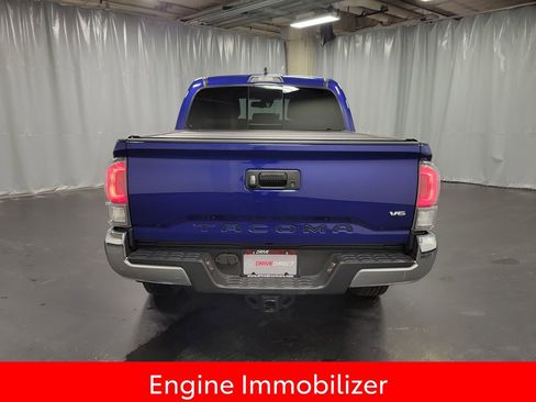 Used 2023 Toyota Tacoma TRD Off-Road image 7