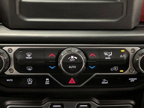 Used 2021 Jeep Wrangler Unlimited Rubicon image 17