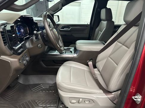 Used 2025 Chevrolet Silverado 1500 LTZ w/ LTZ Premium Package AWD/4WD image 20