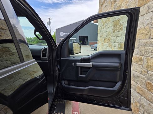 Used 2019 Ford F150 Raptor w/ Equipment Group 801A Mid AWD/4WD image 8