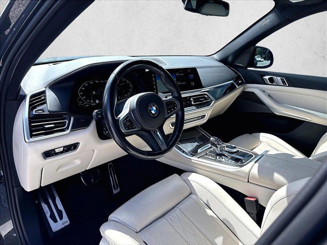 Used 2022 BMW X5 M50i w/ Executive Package AWD/4WD image 13