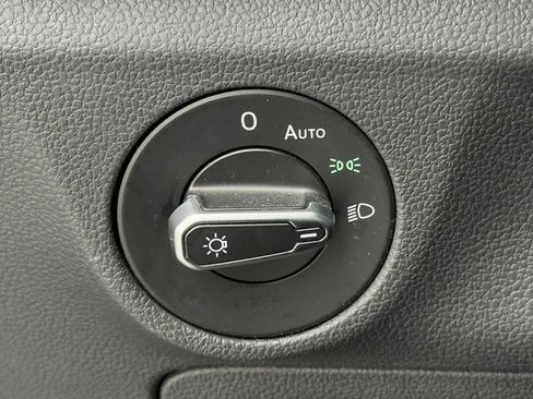 Used 2025 Volkswagen Jetta S FWD image 29