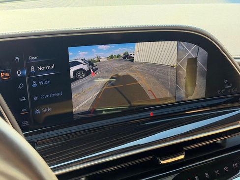 Used 2021 Cadillac Escalade Premium Luxury w/ Driver Assist Tech Package AWD/4WD image 33