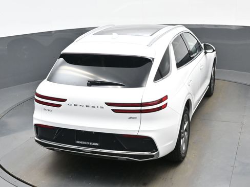 Certified 2026 Genesis GV70 2.5T Select image 41