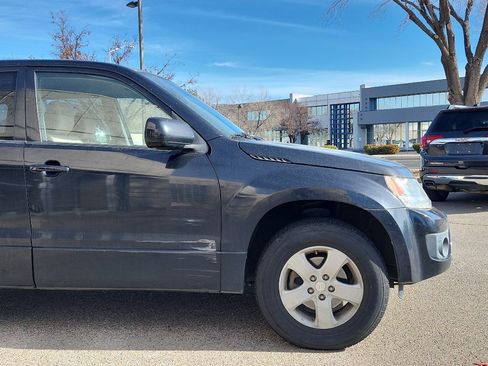 Used 2013 Suzuki Grand Vitara Premium image 4