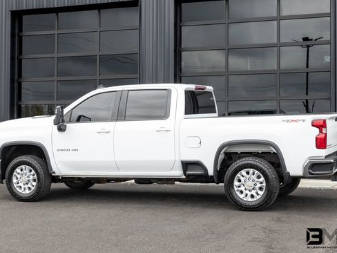 Used 2022 Chevrolet Silverado 2500 LT w/ Fleet Comfort Package AWD/4WD image 5