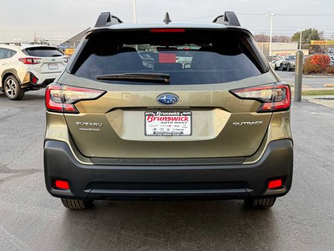 Certified 2025 Subaru Outback Premium w/ Popular Package #1A image 5