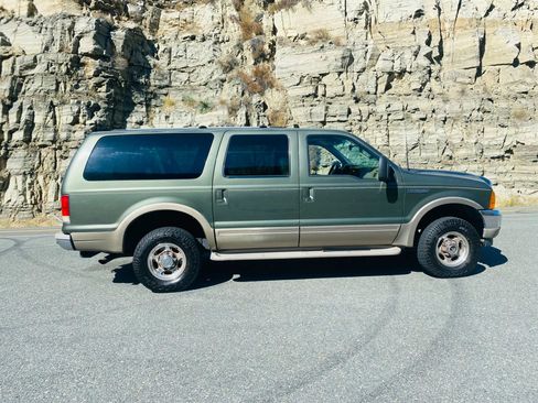Used 2000 Ford Excursion Limited image 7