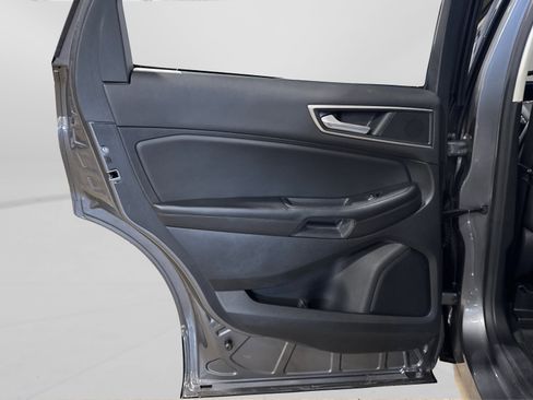 Used 2022 Ford Edge SEL image 36