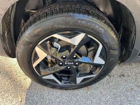 Used 2025 Kia Seltos S image 67