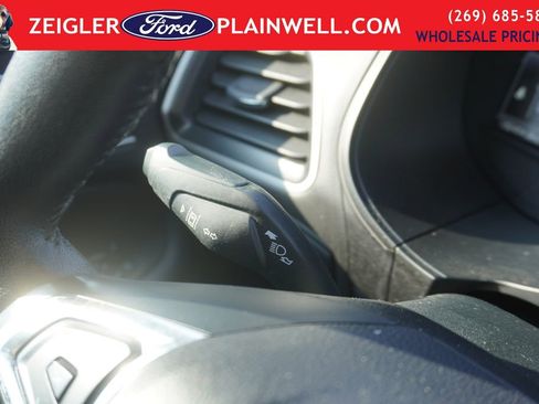 Used 2024 Ford Edge SEL image 26