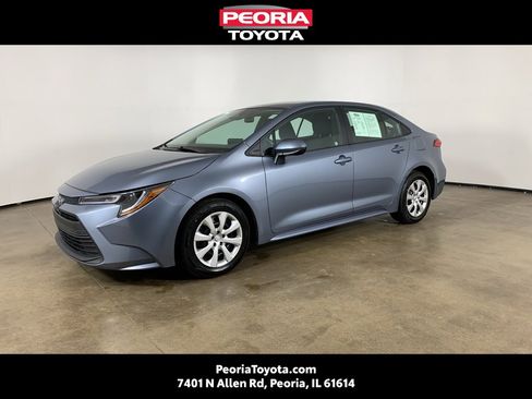 Used 2024 Toyota Corolla LE image 1