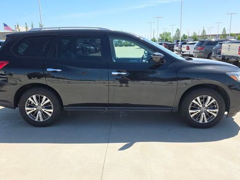 Used 2020 Nissan Pathfinder SL AWD/4WD image 6