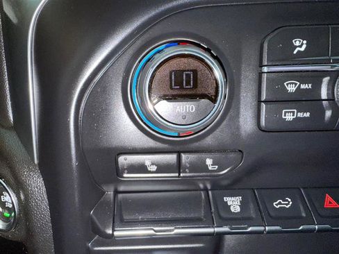 Used 2020 Chevrolet Silverado 2500 LT image 33