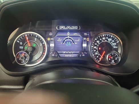 Used 2022 RAM 3500 Big Horn w/ Level C Equiment Group AWD/4WD image 11
