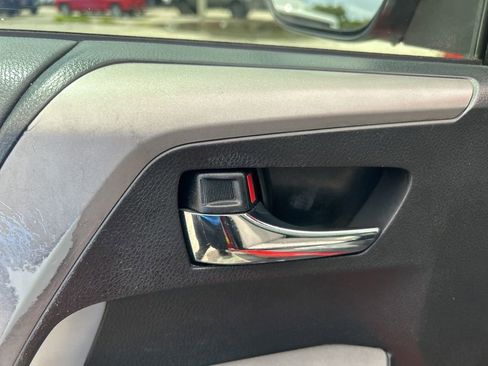 Used 2016 Toyota RAV4 XLE image 35