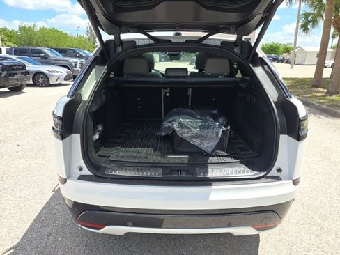 Used 2026 Land Rover Range Rover Velar Dynamic SE image 8