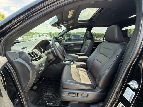 Used 2023 Honda Ridgeline Black Edition image 2