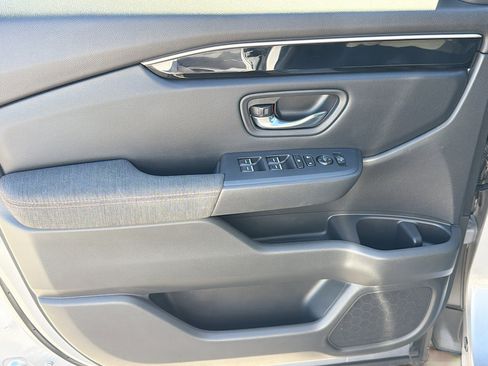 Used 2023 Honda Pilot Sport image 22