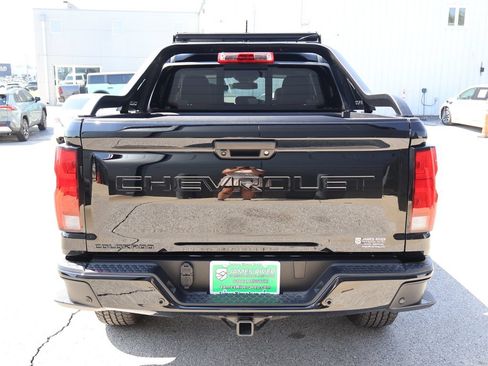 Used 2026 Chevrolet Colorado Z71 w/ Midnight Edition AWD/4WD image 4