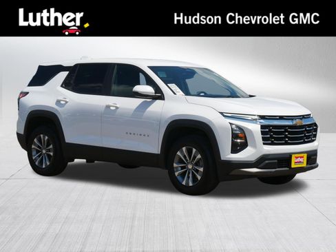 Used 2025 Chevrolet Equinox LT AWD/4WD image 1