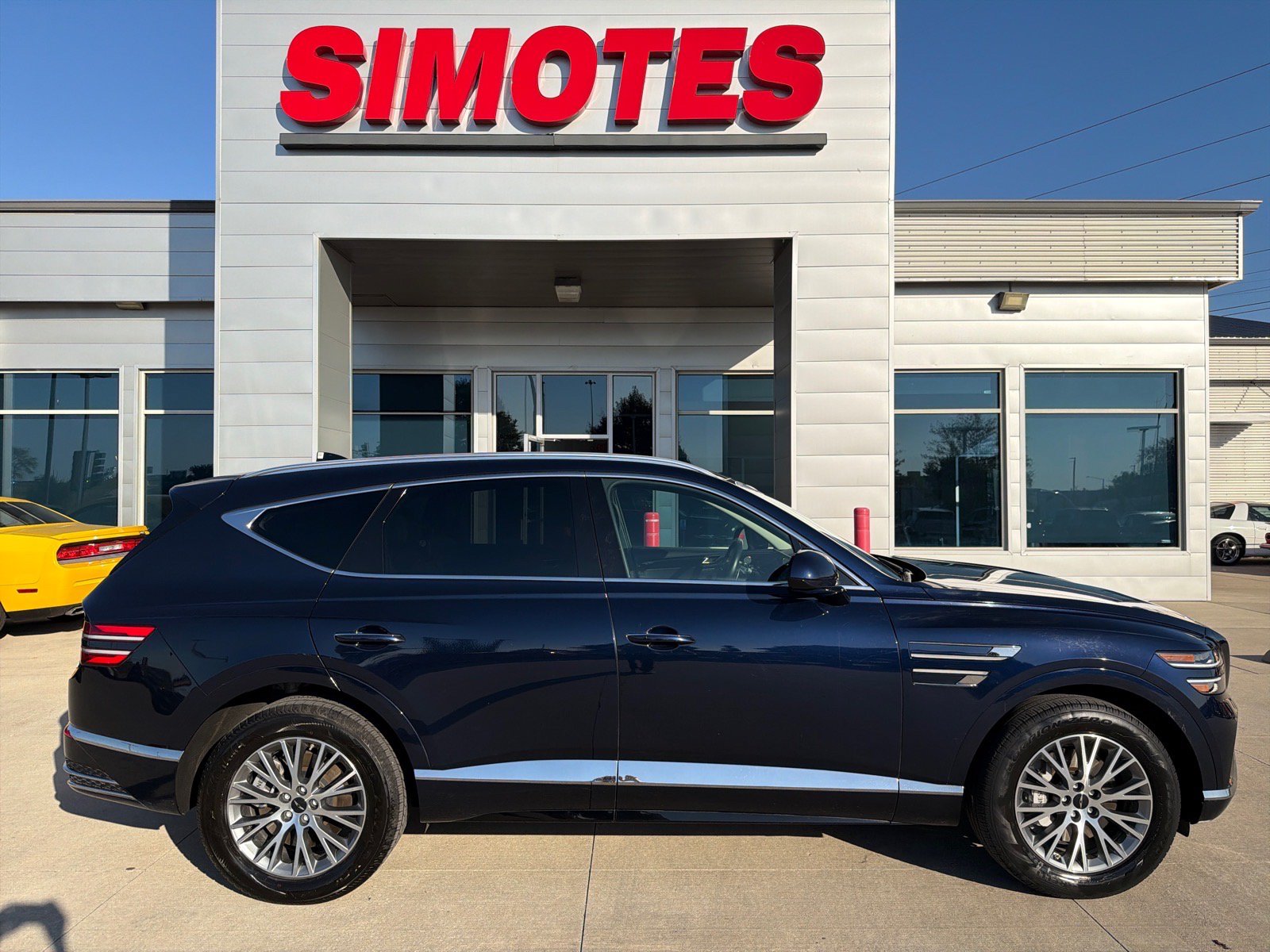 Used 2025 Genesis GV80 2.5T Standard AWD/4WD image 1