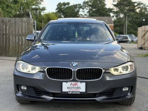 Used 2013 BMW 328i xDrive Sedan AWD/4WD image 3