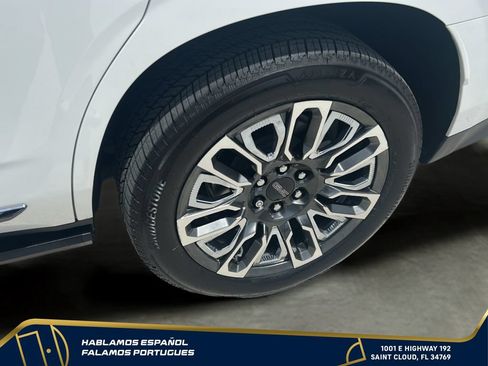Used 2023 GMC Yukon Denali Ultimate AWD/4WD image 31