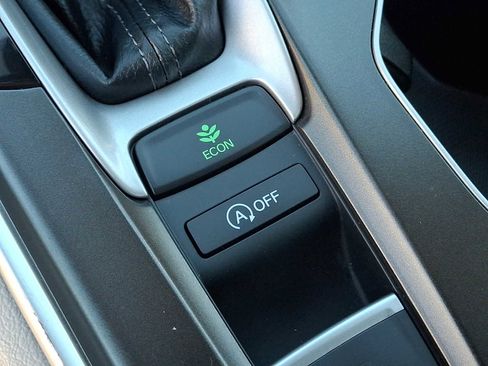 Used 2021 Honda Accord EX-L image 25