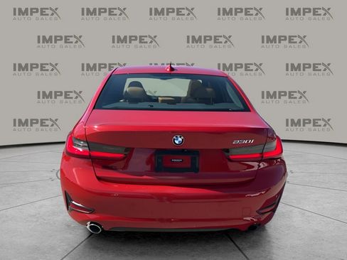 Used 2021 BMW 330i Sedan w/ Premium Package image 4