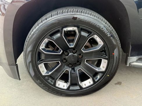 Used 2016 GMC Yukon SLT AWD/4WD image 14