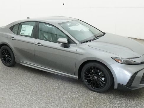 New 2026 Toyota Camry SE FWD image 12