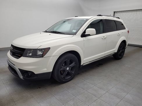 Used 2015 Dodge Journey Crossroad w/ Flexible Seating Group image 2