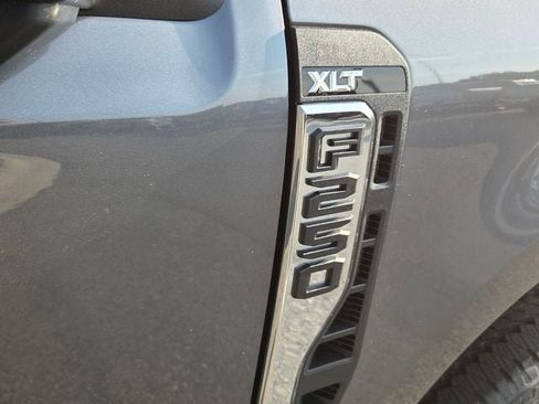 New 2026 Ford F250 XLT w/ XLT Premium Package AWD/4WD image 41
