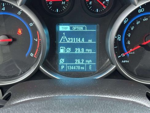 Used 2016 Chevrolet Cruze LT image 23