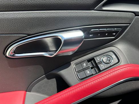 Certified 2022 Porsche 718 Cayman S RWD image 18