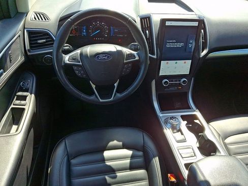 Used 2022 Ford Edge SEL w/ Convenience Package AWD/4WD image 2